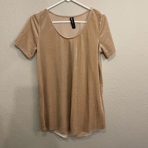 Agnes & Dora Short Sleeve Velvet top